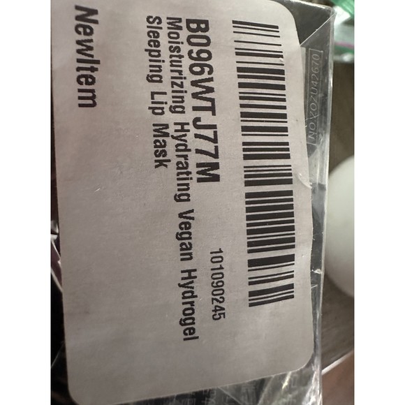 Moisturizing Hydrating Vegan Hydrogel Sleeping Lip Mask - Picture 3 of 3